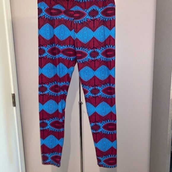 LulaRoe Leggings Tall and Curvy - Picture 1 of 4